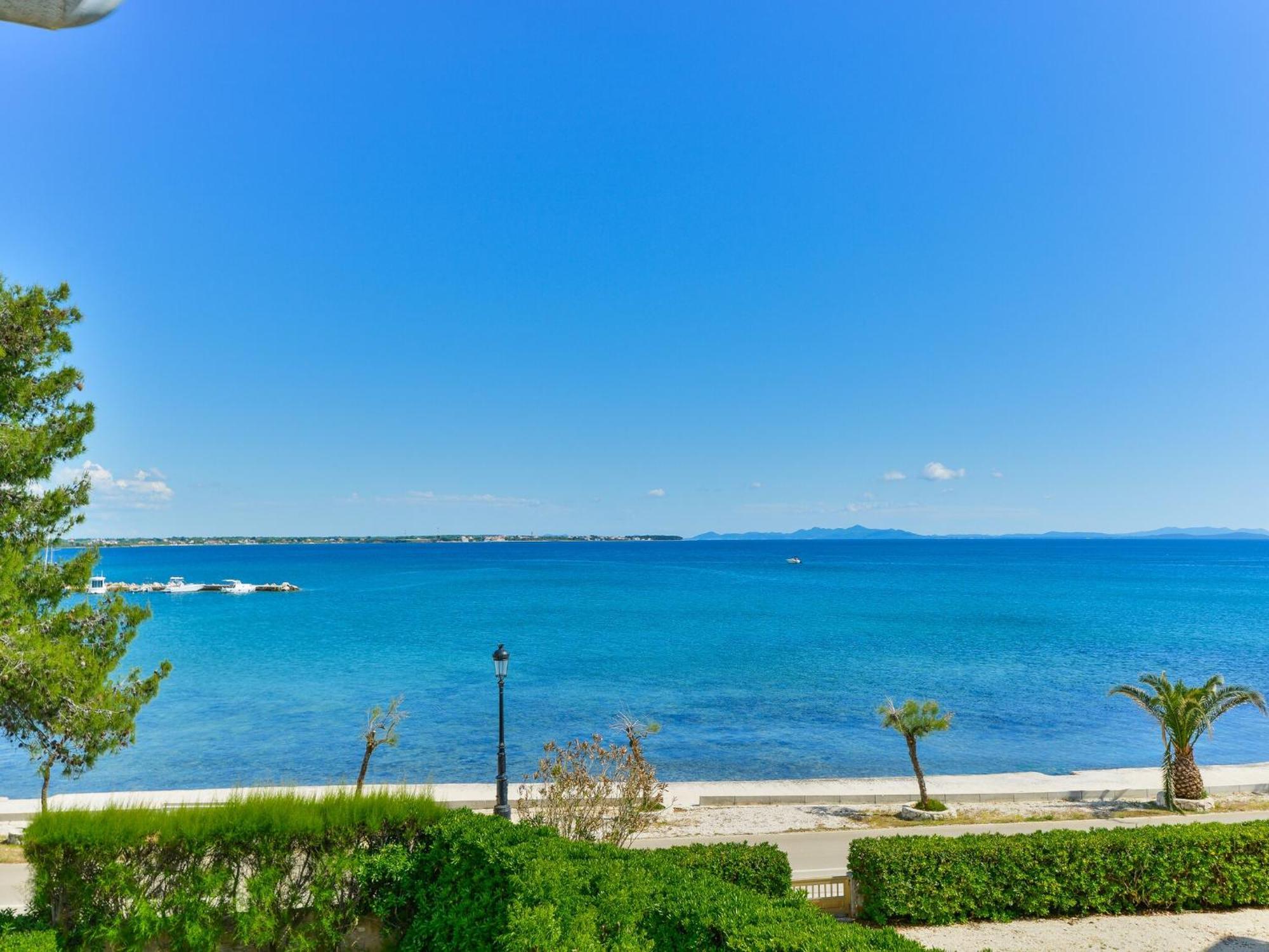 Apartments In House Liveric In Vir At The Beach エクステリア 写真